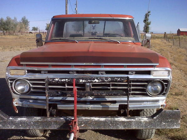 Front of truck - has some damage but this will be worked on - also cow pusher is going to scrap yard lol.