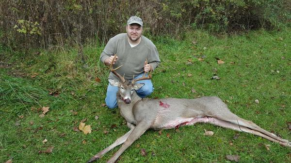 20161114 091750
Chuck's Buck shot 11/14/16 near Indy on a reduction hunt.